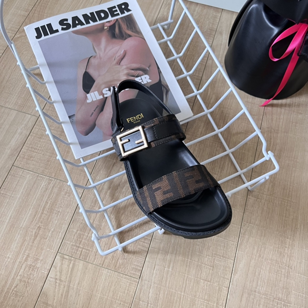 サンダル着用イメージ