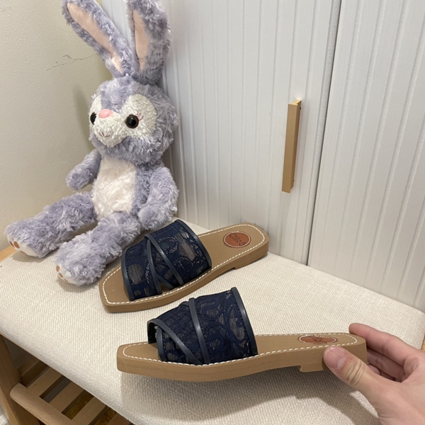 サンダル背面デザイン
