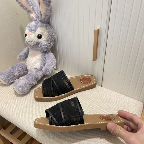 サンダル背面デザイン