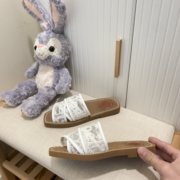 サンダル背面デザイン