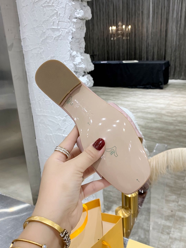 サンダル全体デザイン