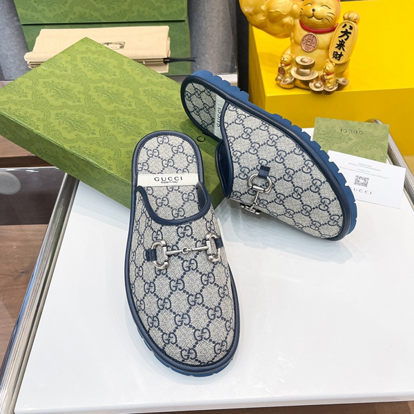 サンダル背面デザイン