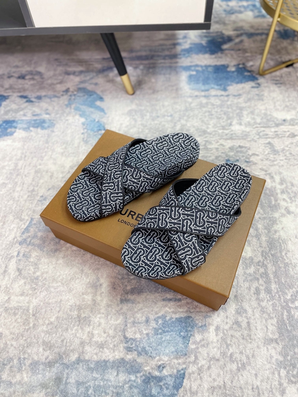 サンダル着用イメージ