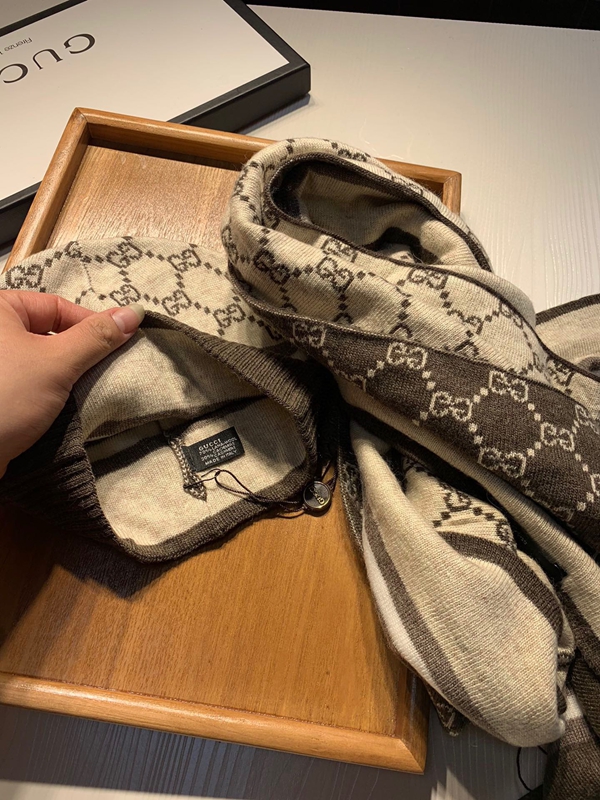 ブランドマフラー細部ディテール