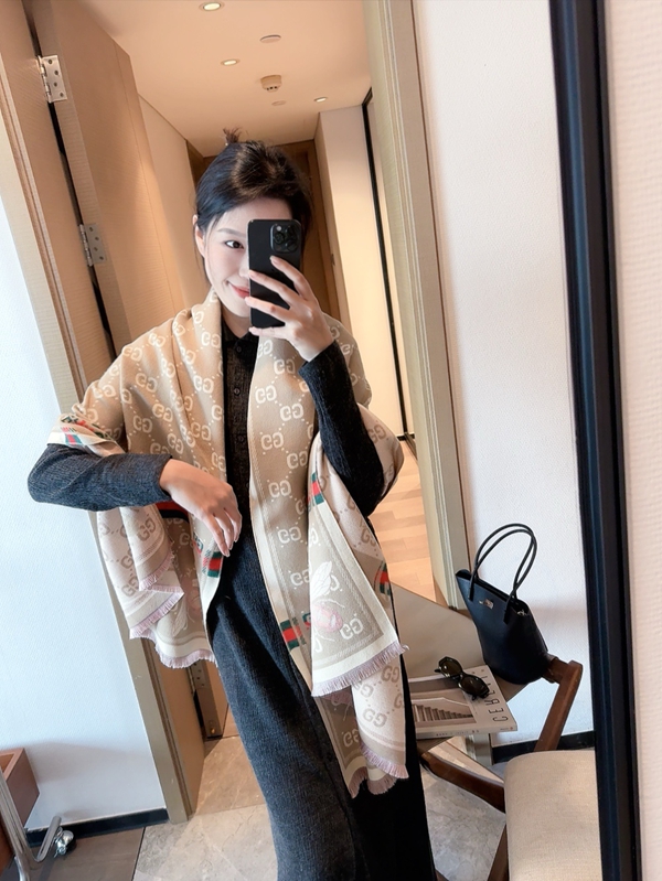 ブランドマフラー側面デザイン