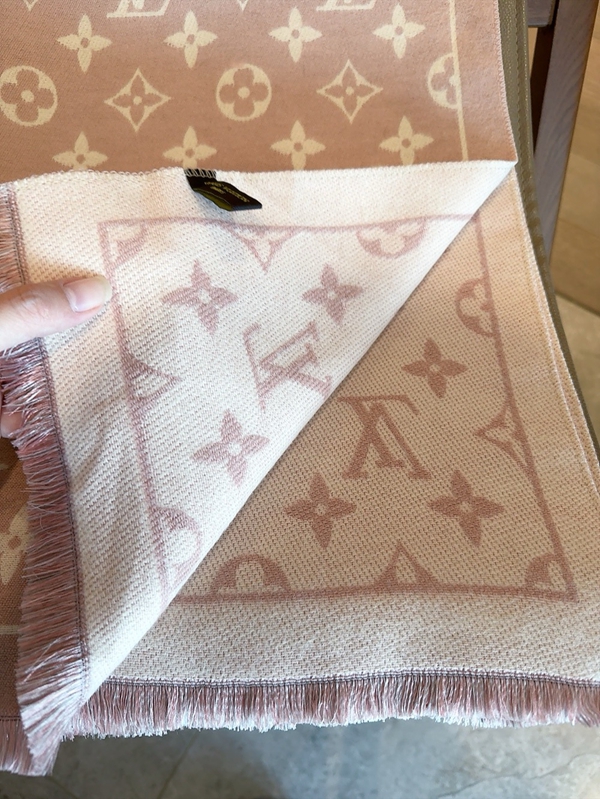 ブランドマフラー着用イメージ