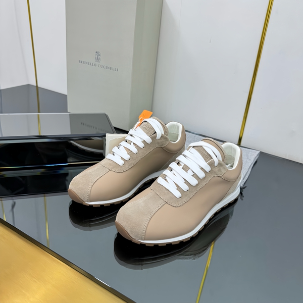 スーパーコピーブランド靴角部分ディテール