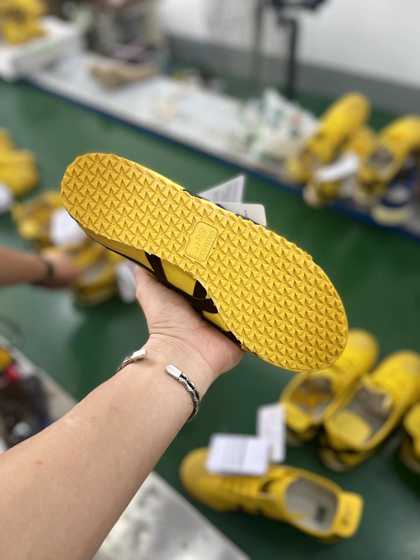 ブランド激安靴着用イメージ