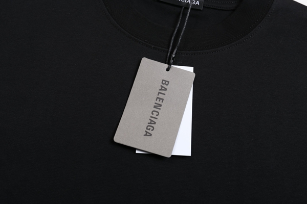 ブランドTシャツ角部分ディテール
