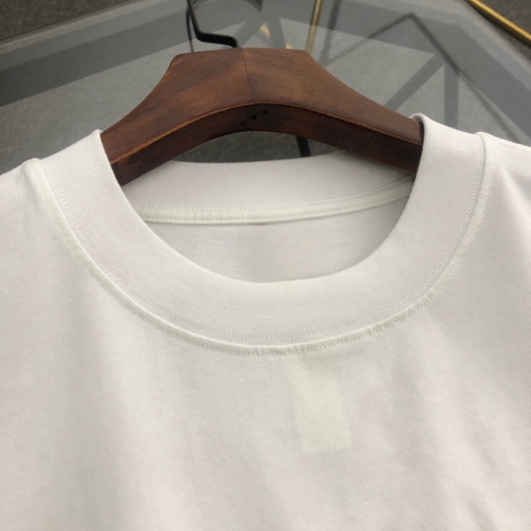 ブランドTシャツ角部分ディテール
