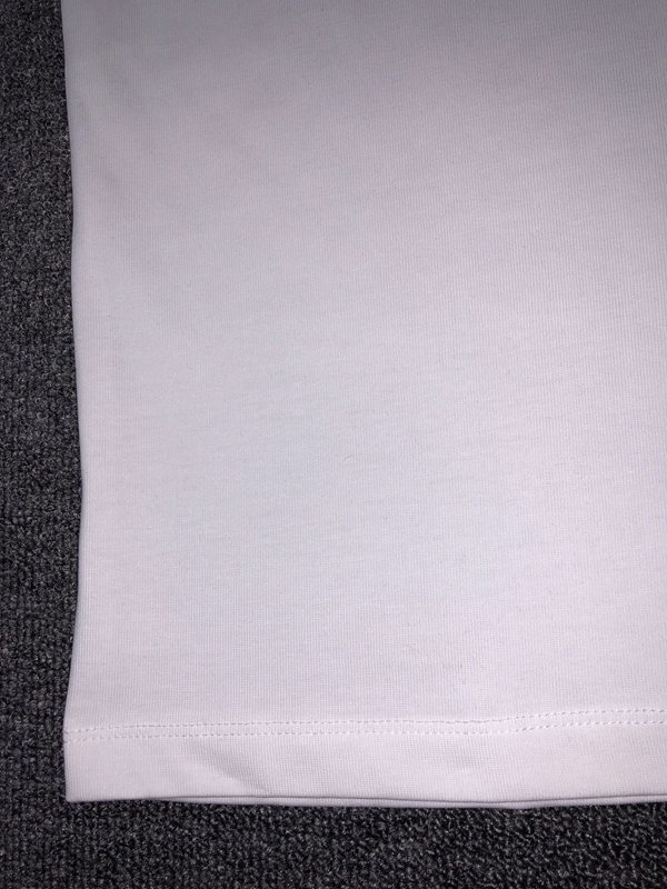 ブランドTシャツ角部分ディテール