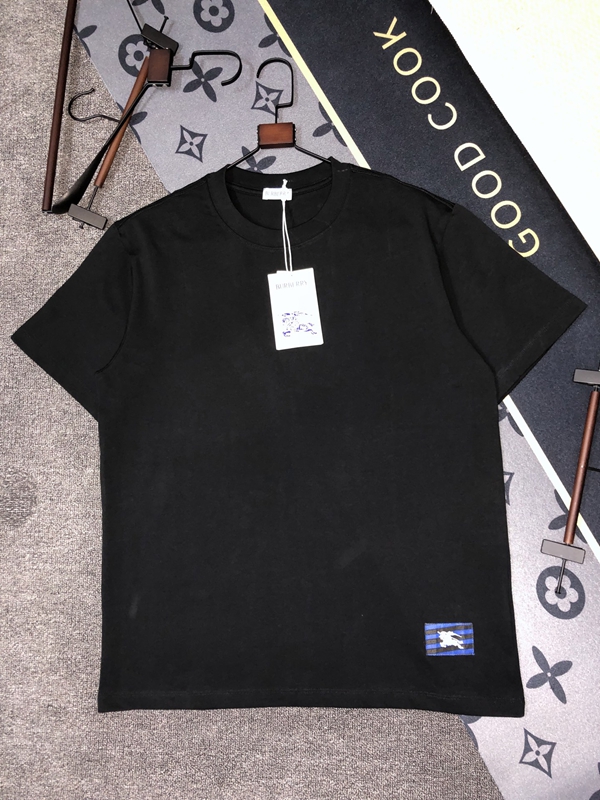 ブランドTシャツ正面デザイン