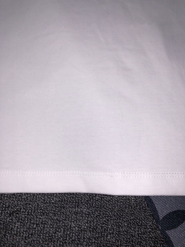 ブランドTシャツ角部分ディテール