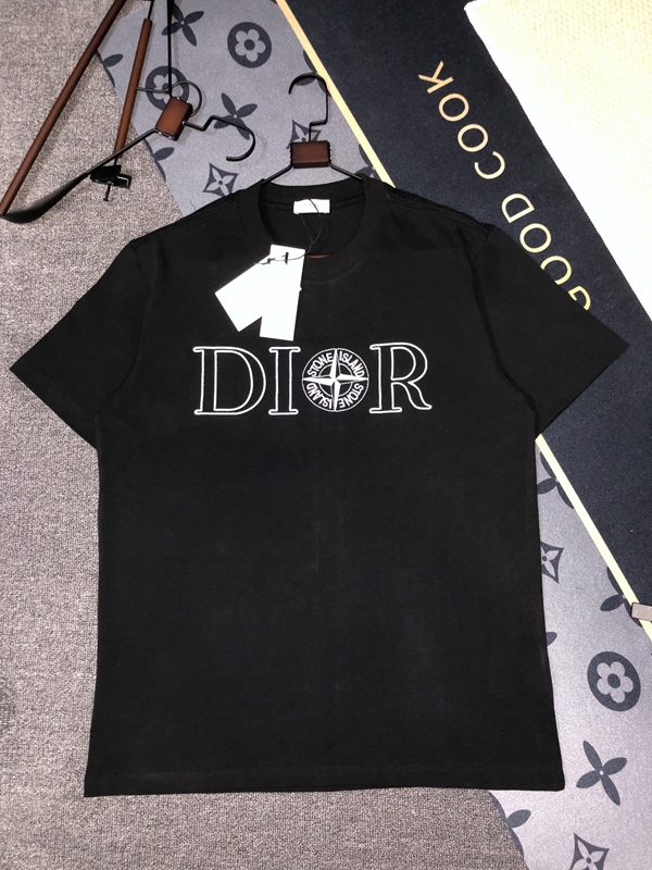 ブランドTシャツ正面デザイン