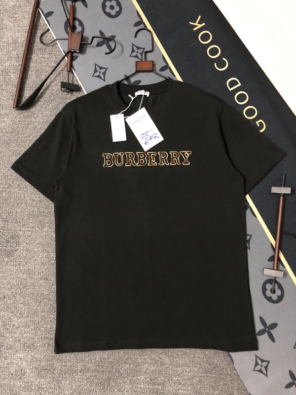 ブランドTシャツ正面デザイン