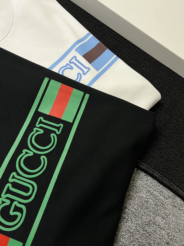 ブランドTシャツ角部分ディテール