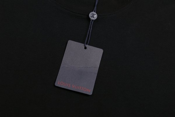 ブランドTシャツ角部分ディテール