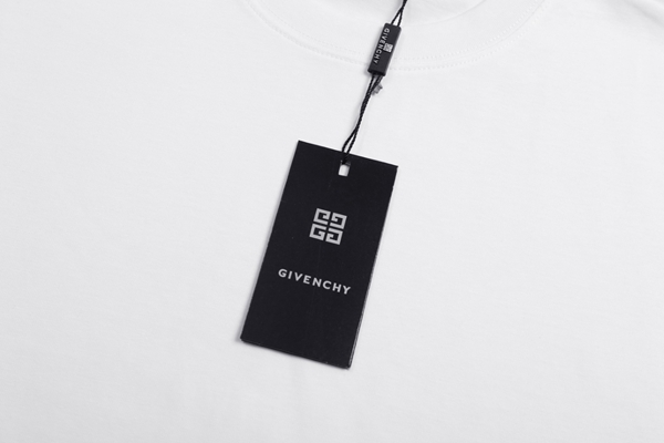 ブランドTシャツ角部分ディテール