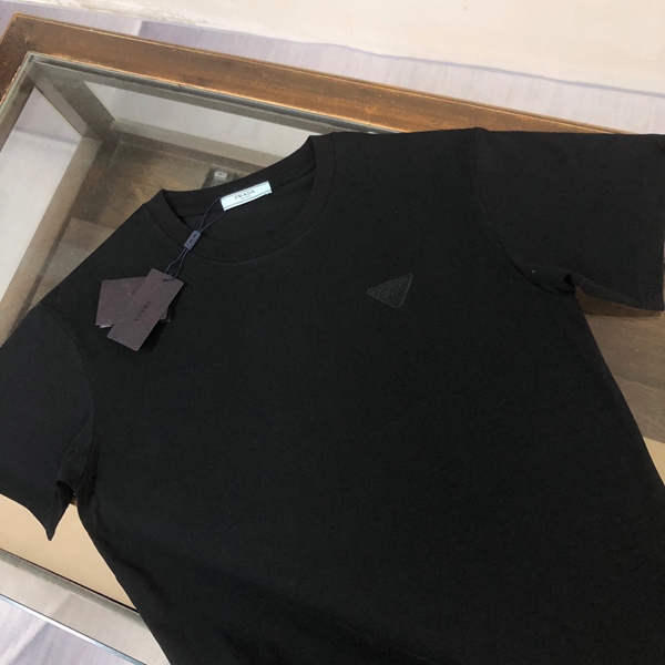 ブランドTシャツ側面デザイン