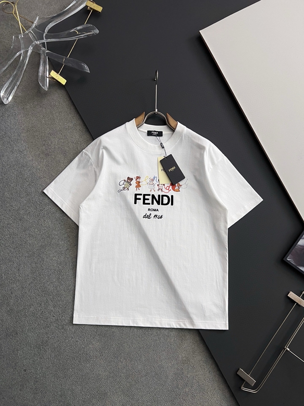ブランドTシャツ細部ディテール
