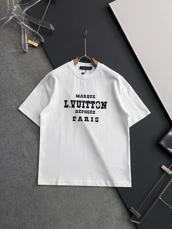 ブランドTシャツ正面デザイン