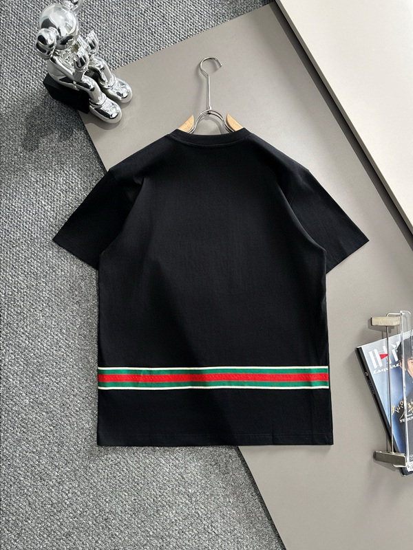 ブランドTシャツ背面デザイン