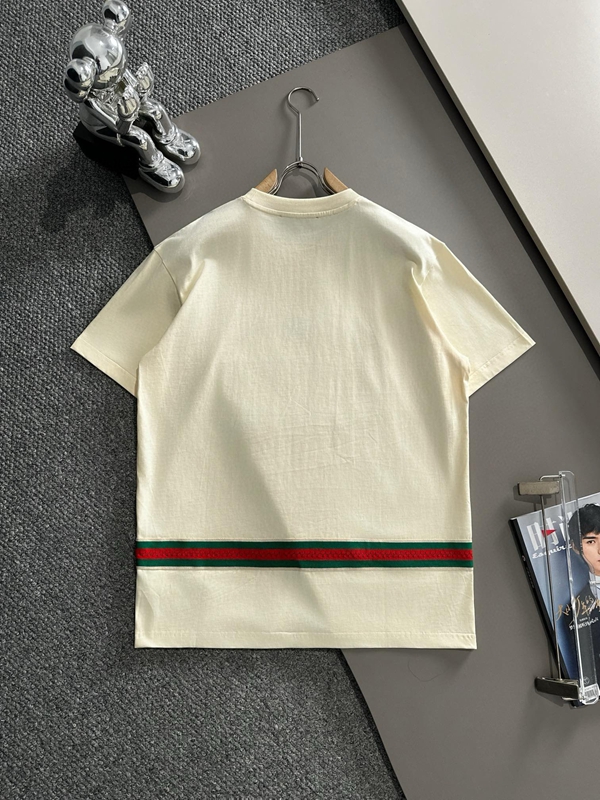 ブランドTシャツ背面デザイン