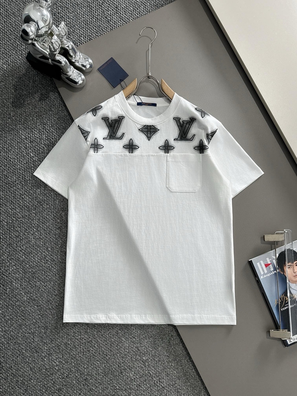 ブランドTシャツ正面デザイン