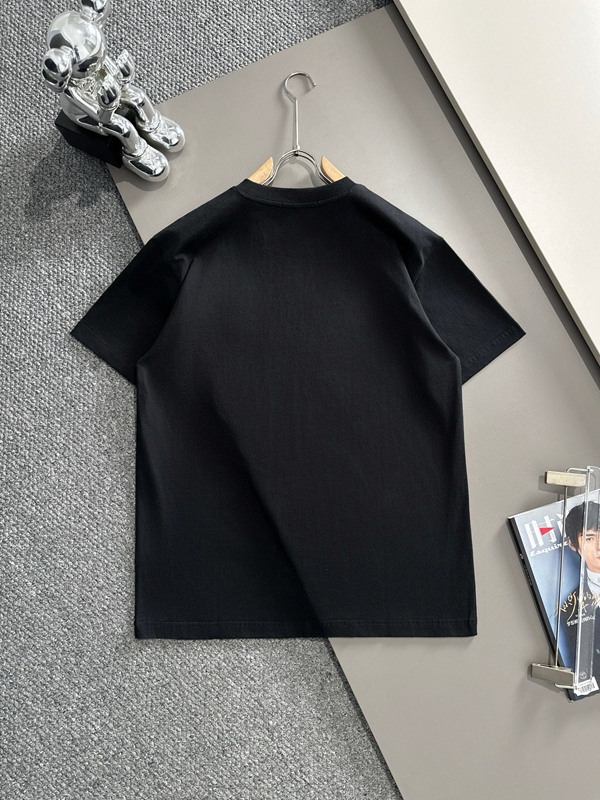 ブランドTシャツ背面デザイン