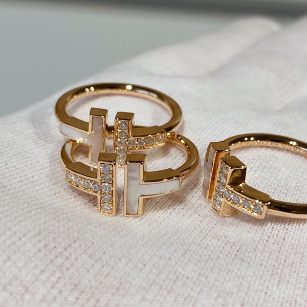 ティファニーアクセサリー側面デザイン