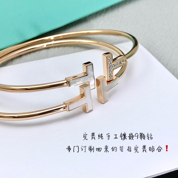ティファニーアクセサリー全体デザイン