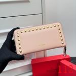 ヴァレンティノ財布コピー 牛革 高級感 SS品