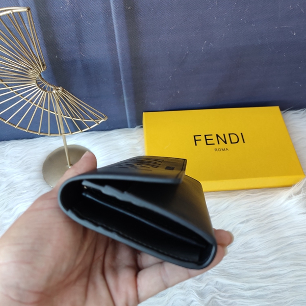 超激安ブランド財布偽物内部構造