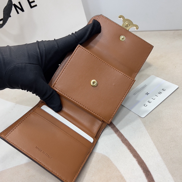 超激安ブランド財布偽物着用イメージ